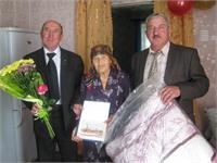 Очевидцы военных лет живут среди нас: Досманова Нина Ивановна  принимает поздравления по случаю 90-летнего юбилея